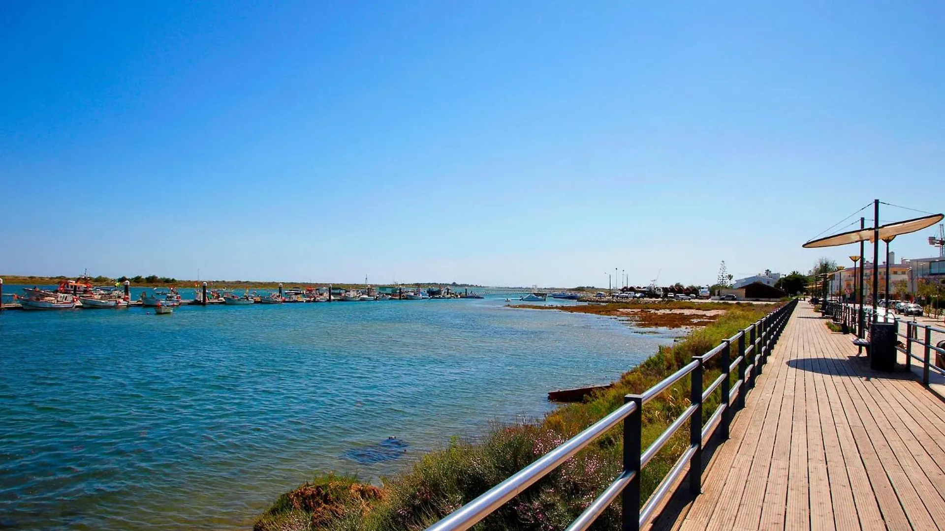 Apartment Boardwalk-Gorgeous River Front Views Cabanas De Tavira